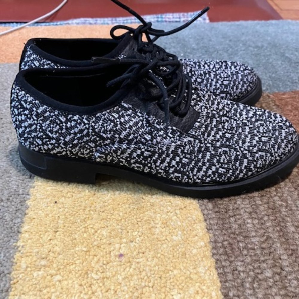 Camper cloth oxfords Size 5 (EU 35) Worn Once